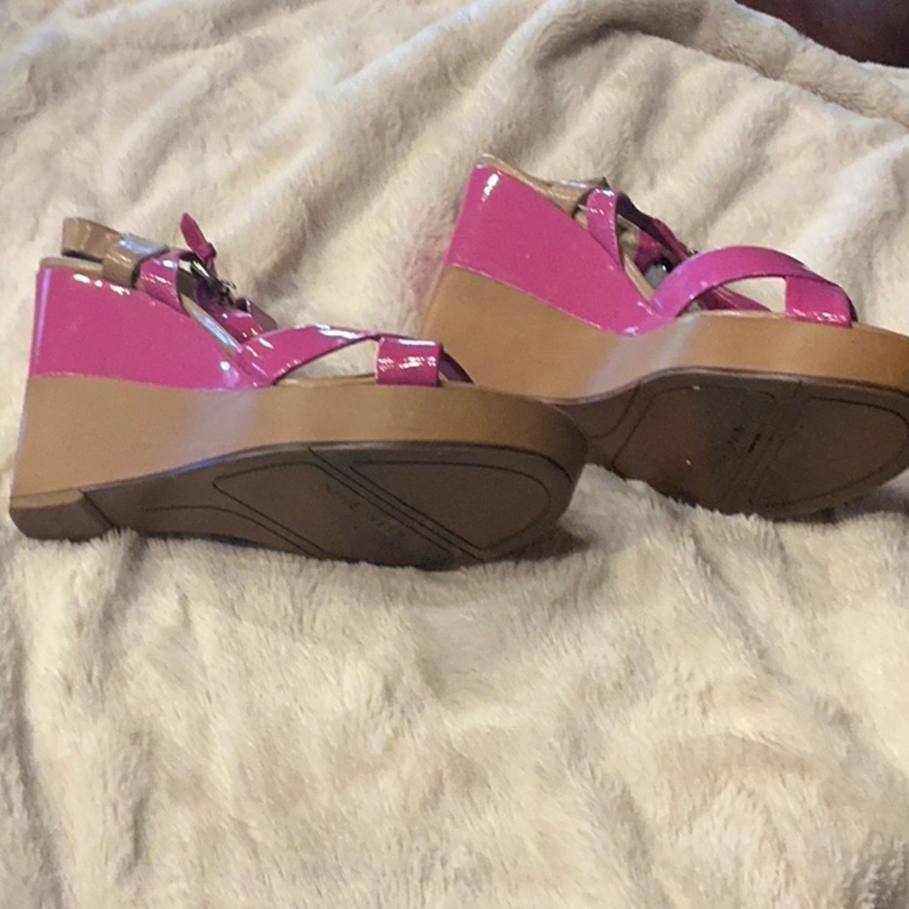 Nine West Fuchsia Patent Platform Sandals - Picture 3 of 4